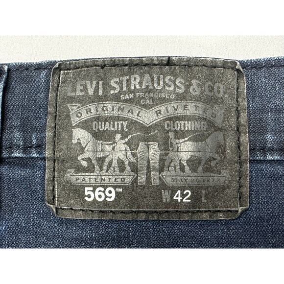 Levi's 569 Men's Loose Fit Blue Denim Shorts - Size 42 (42x11.5) - Picture 3 of 6